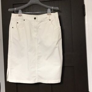 Talbots White Denim Skirt Sz 12 excellent Cond